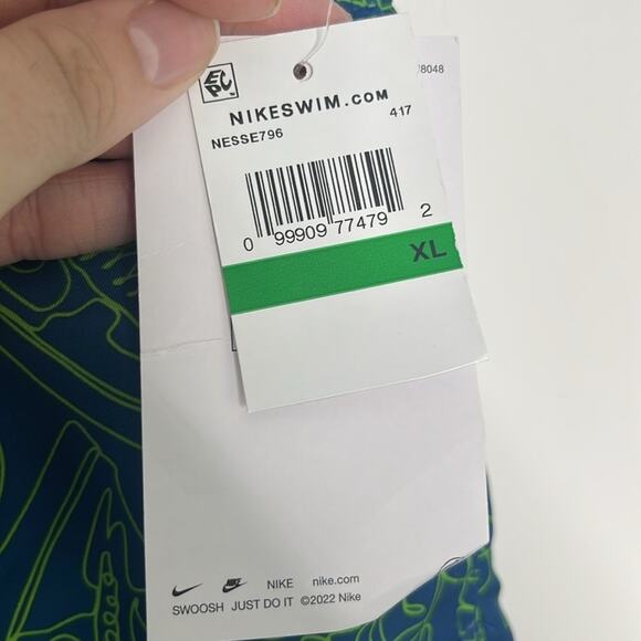 Boys Nike Swim Trunks Size XL - Picture 4 of 5